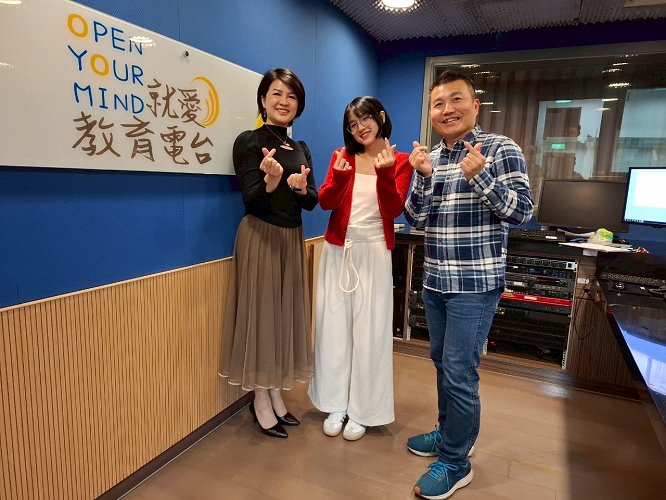 由於我的中文不夠好，試卷上的問題我甚至無法完全理解