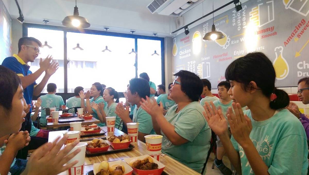 公益餐廳送愛臺東智協 邀學員享美食、見習餐飲流程