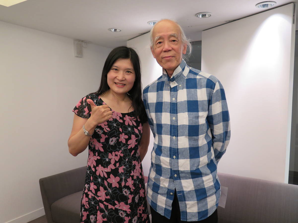 北美館_德芳與江賢二老師合影.JPG