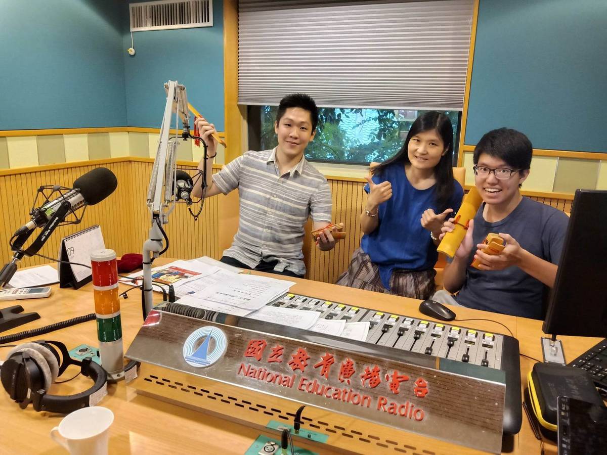 與台北曲藝團段彥希.宋明翰合影