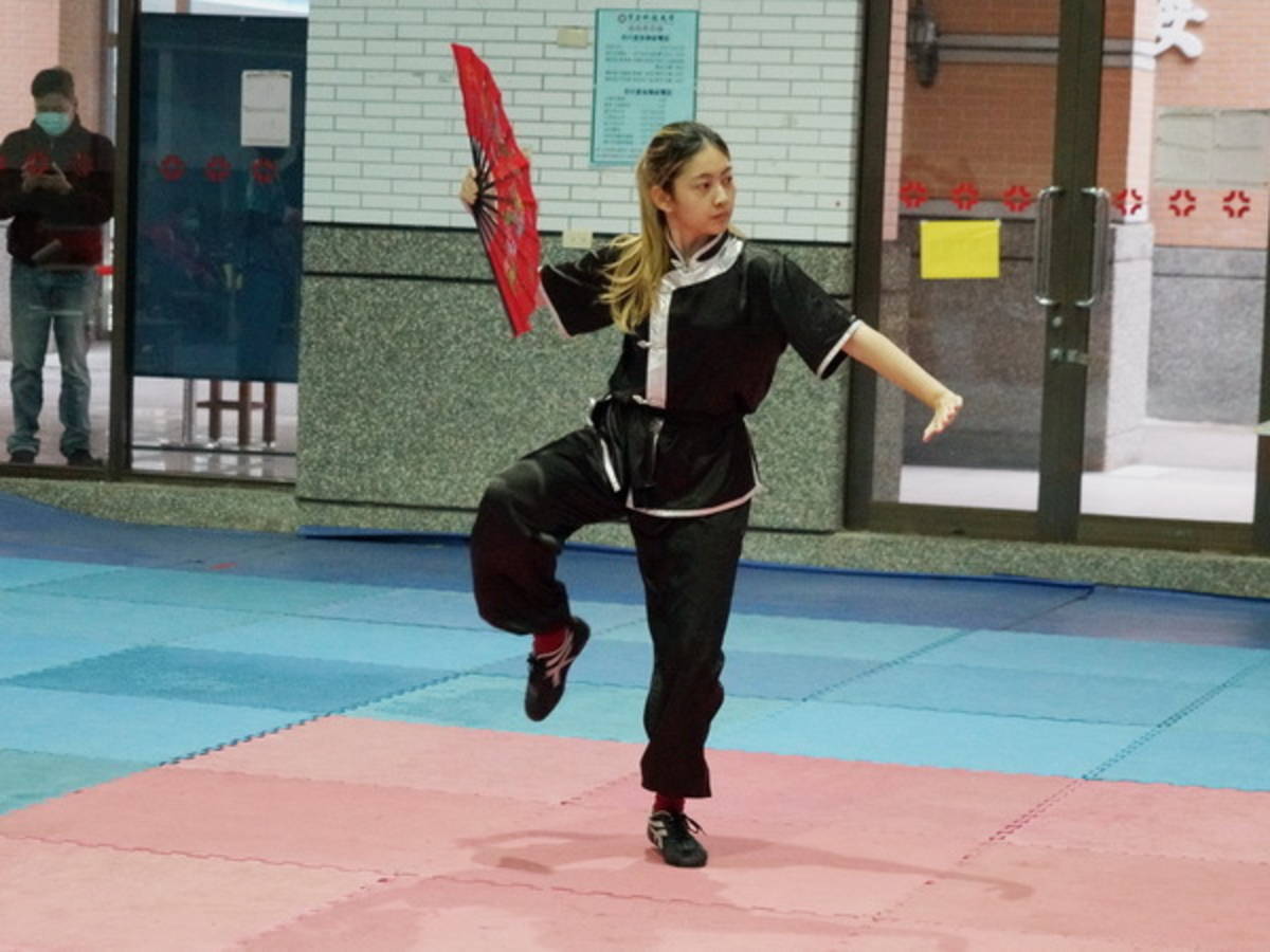 傳統國術扇術比賽情形（圖片來源：育達科技大學）