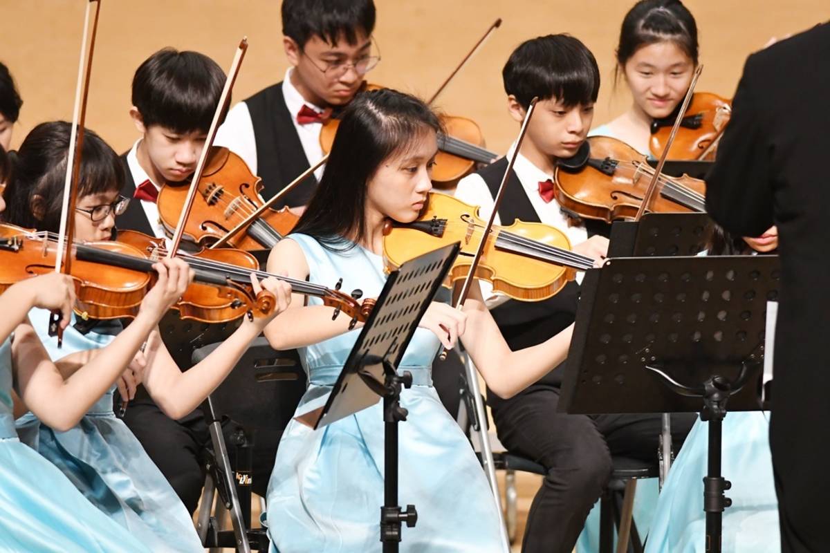 臺東縣立青少年弦樂團、兒童合唱團辦理一年一度的聯合音樂會演出，輕快的歌聲搭配悠揚弦樂演奏，展現臺東縣合唱及弦樂人才培育成果。