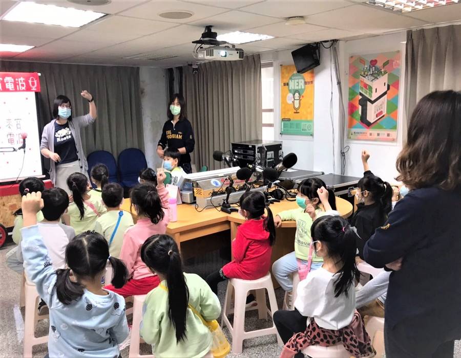 小朋友們都很踴躍參與活動呢!