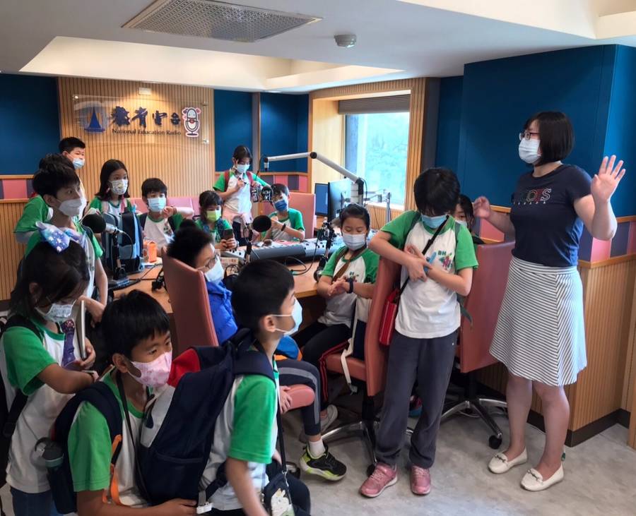 同學們錄音室初體驗