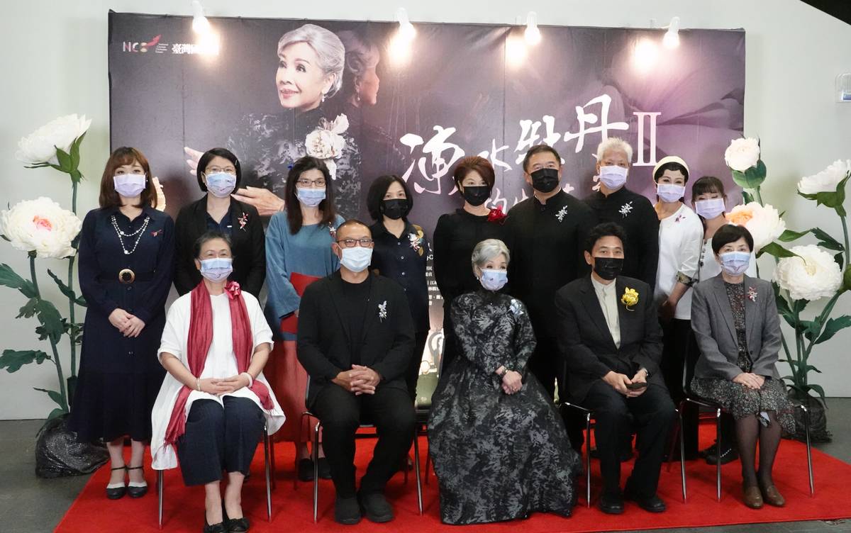 人間國寶廖瓊枝 《凍水牡丹Ⅱ 灼灼其華》衛武營精彩登場