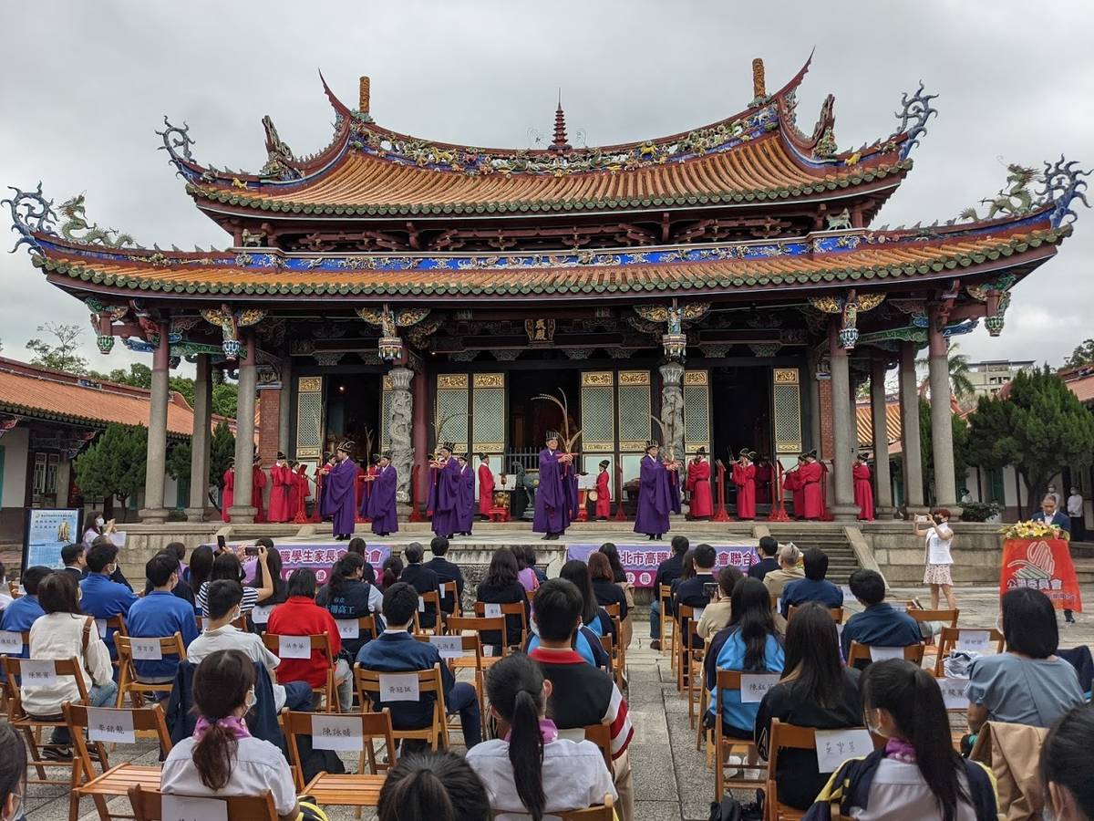 臺北市高職學生家長會聯合會今於臺北孔廟舉辦統測祈福儀式