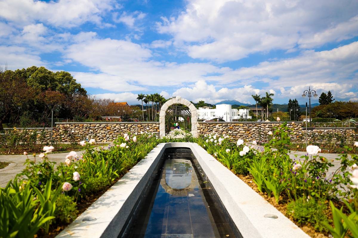 今年花展新設2,000平方公尺的「祕密花園」