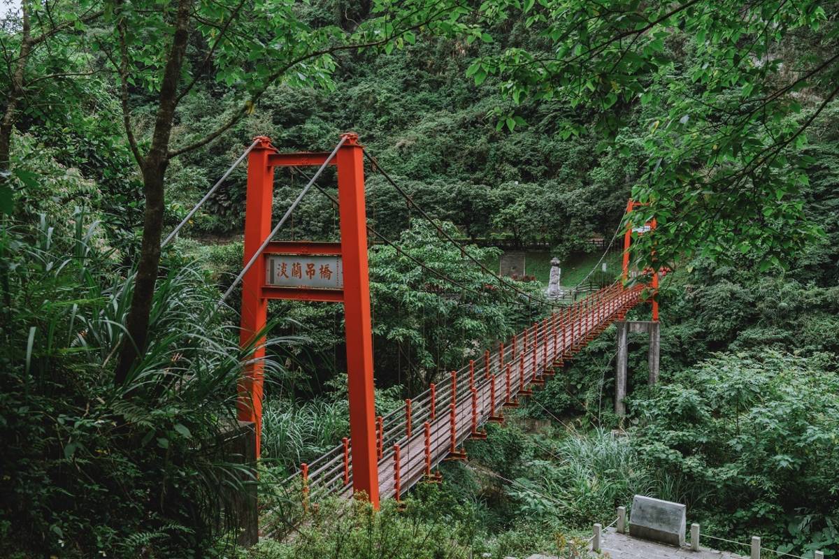 縮踏上朱紅色淡蘭吊橋來場淡蘭古道南路之旅