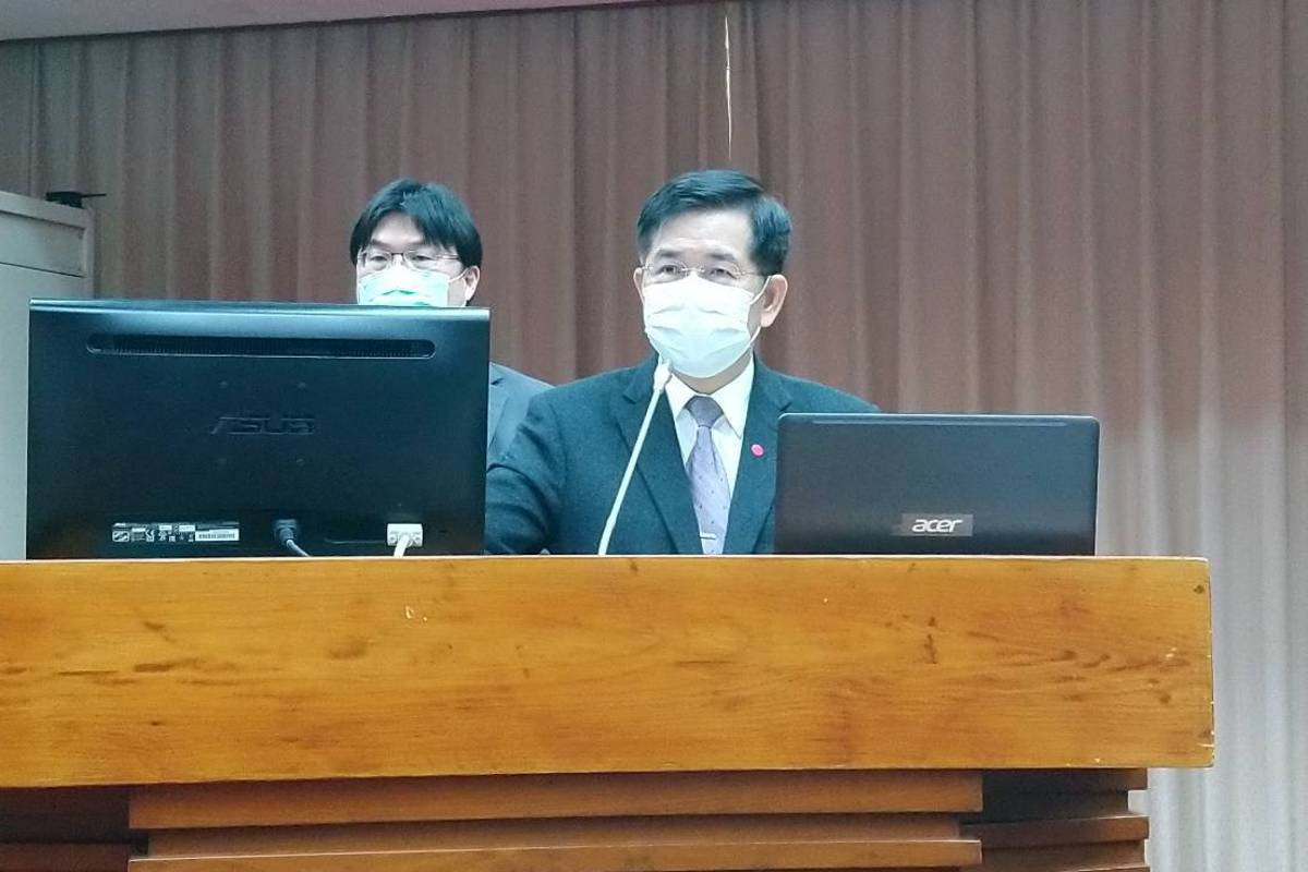 教育部部長潘文忠  於立院進行業務報告