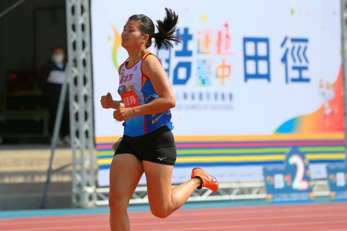 視障女子選手劉雅婷榮獲得4金，100公尺項目破大會紀錄