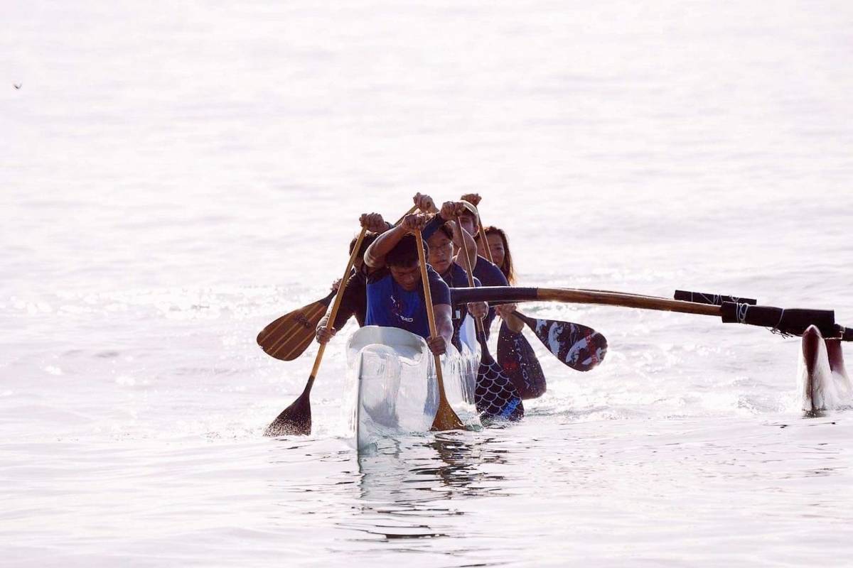 臺東縣府自夏威夷引進一艘6人座「支架大洋舟」，盼藉由划行體驗讓民眾親海、愛海，同時也促進南島文化交流。