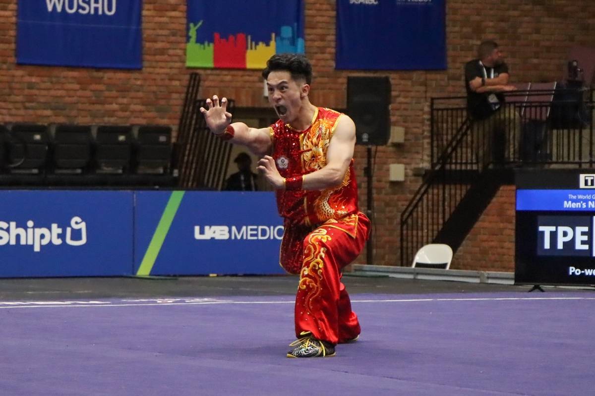 伯明罕世界運動會賴柏瑋選手勇奪武術男子南拳南棍全能項目銅牌。(照片來源:體育署)