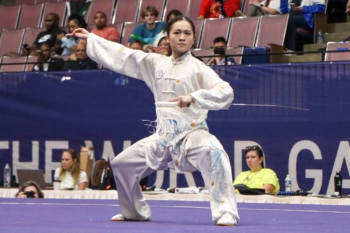 伯明罕世界運動會劉佩勳選手勇奪武術女子太極拳太極劍全能項目銀牌。(照片來源:體育署)