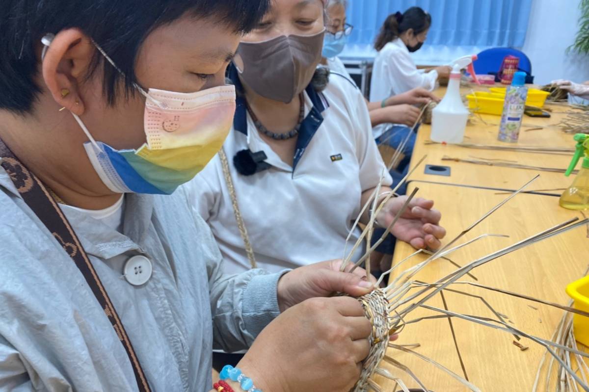 體驗藺草編織療癒之旅