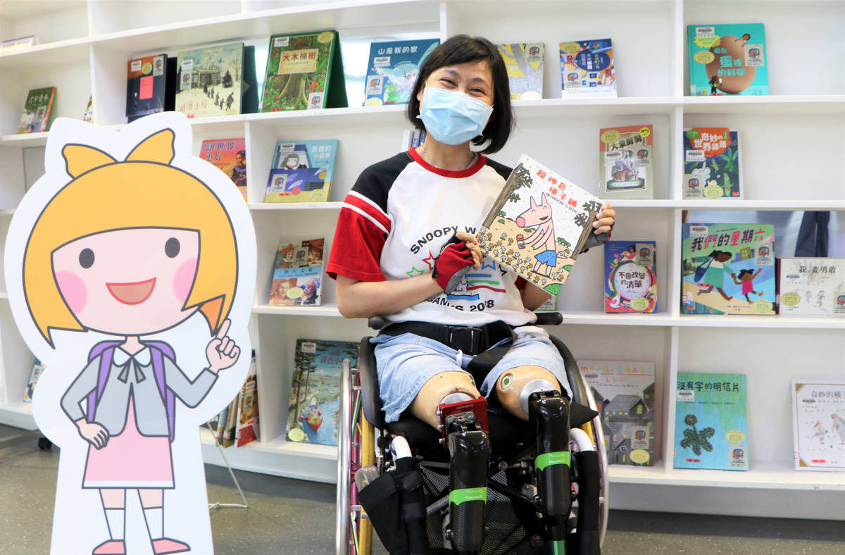 兩種癌症考驗 新北市圖故事媽媽將生命挑戰化為閱讀禮物