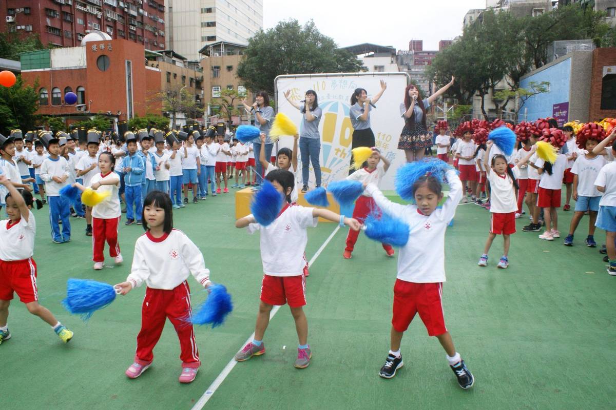 同學們在校慶運動會當天將帶來精采演出