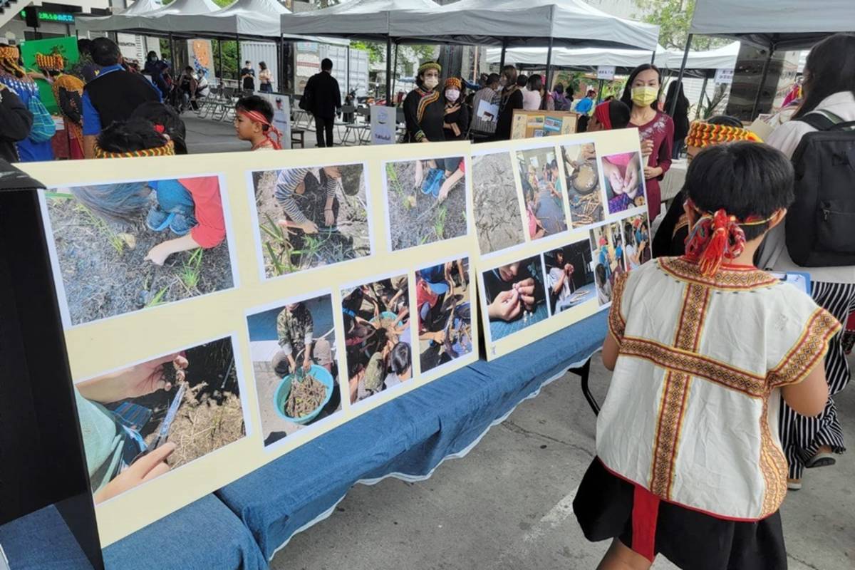 祭典儀式中加入各年級學生的祭儀展演，並設置不同主題的學習站體驗活動，展現學習成果。