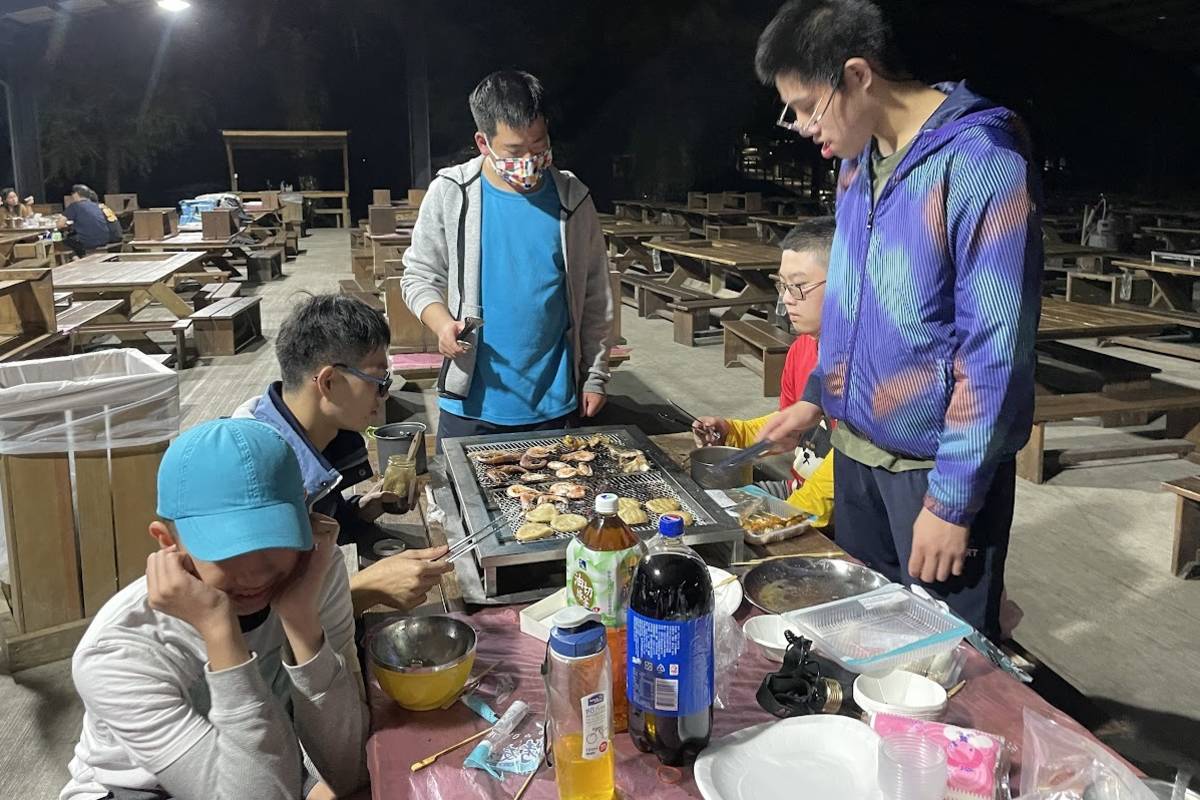 臺北啟明學校期望透過露營活動培養學生生活自理能力