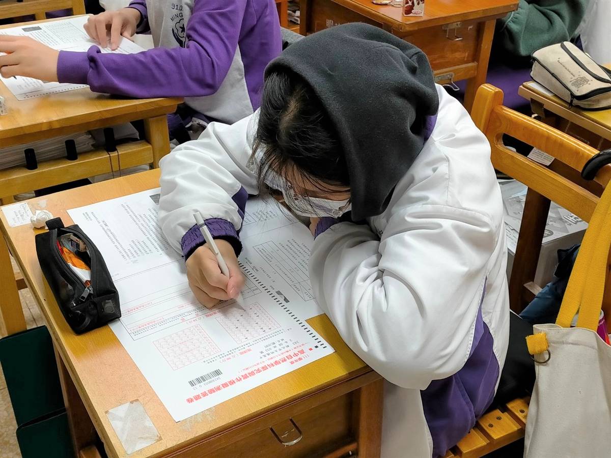 學生參加此次的探究與實作模擬測驗 有助於調整學測準備方向