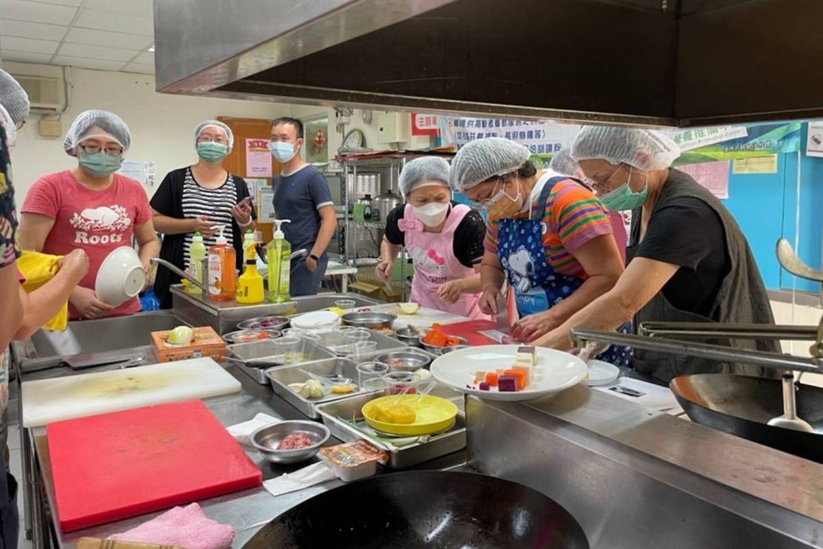  弘光營養系攜手南投衛生局，在偏鄉推動營養永續課程