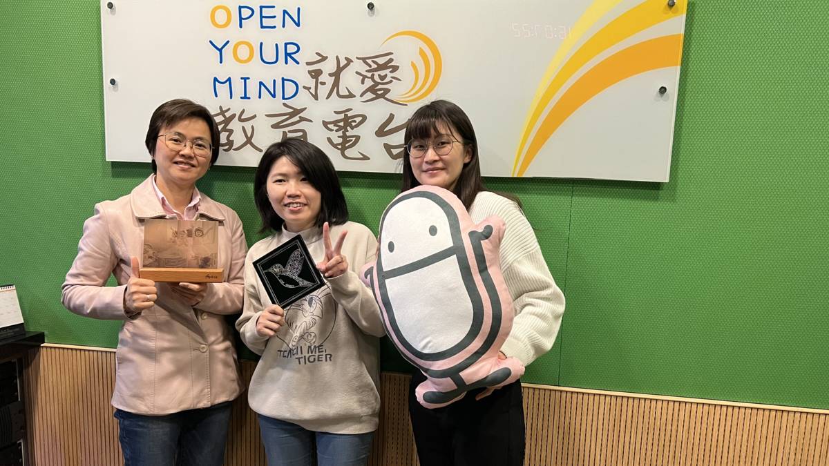 Sylvia創意小學堂 陳宜利經理.唐詩蓓. 張允柔