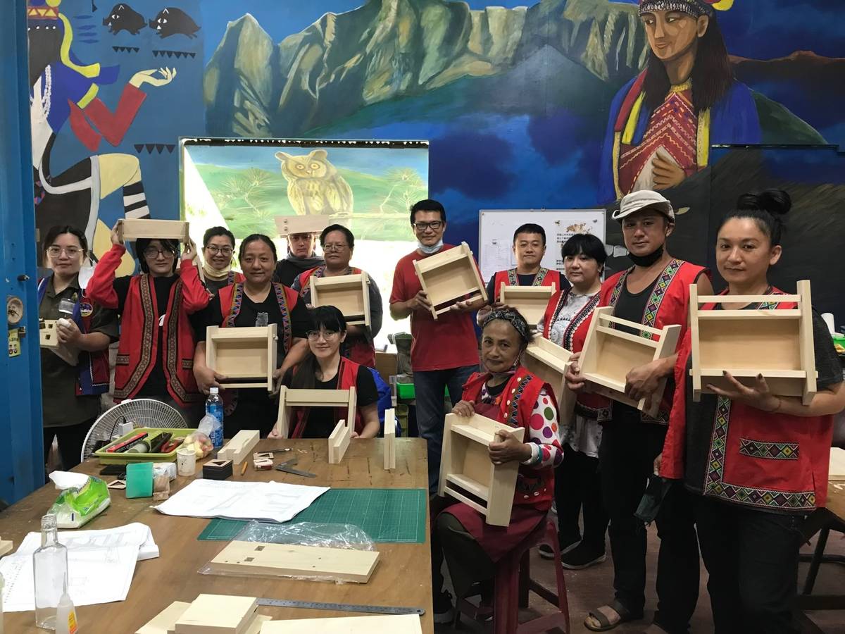 阿里山來吉部落木工培訓。