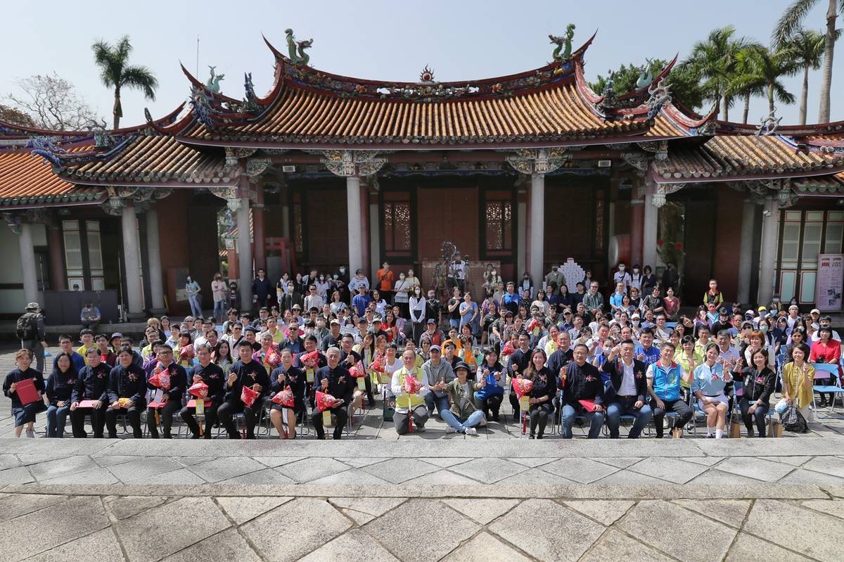 臺北市第21屆高職學生家長會聯合會為即將參加統測的考生舉辦祈福活動 