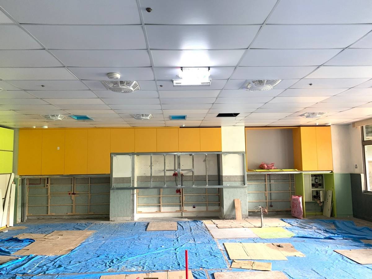 東勢高工汽車科實習工場內地坪部分損毀，機具及師生操作移動上，恐有安全疑慮