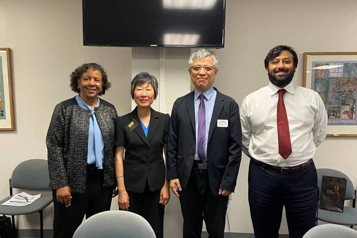 教育部劉孟奇政務次長與馬里蘭州教育廳廳長Mohammed Choudhury(穆罕默德·喬杜里)及馬里蘭州教育廳副廳長Sylvia Lawson(西爾維亞·勞森)合影 
