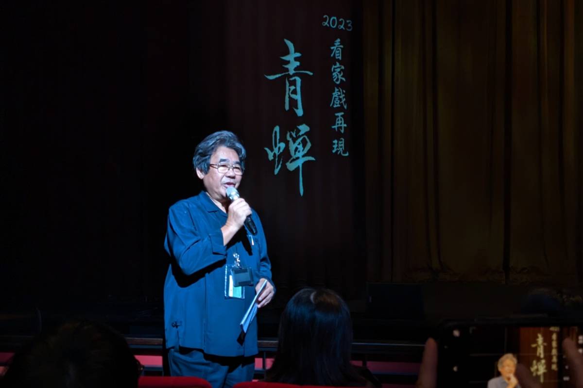 明華園總團長陳勝福表示，為了再現看家戲，特別用手繪布景作為舞臺視覺，更加原汁原味