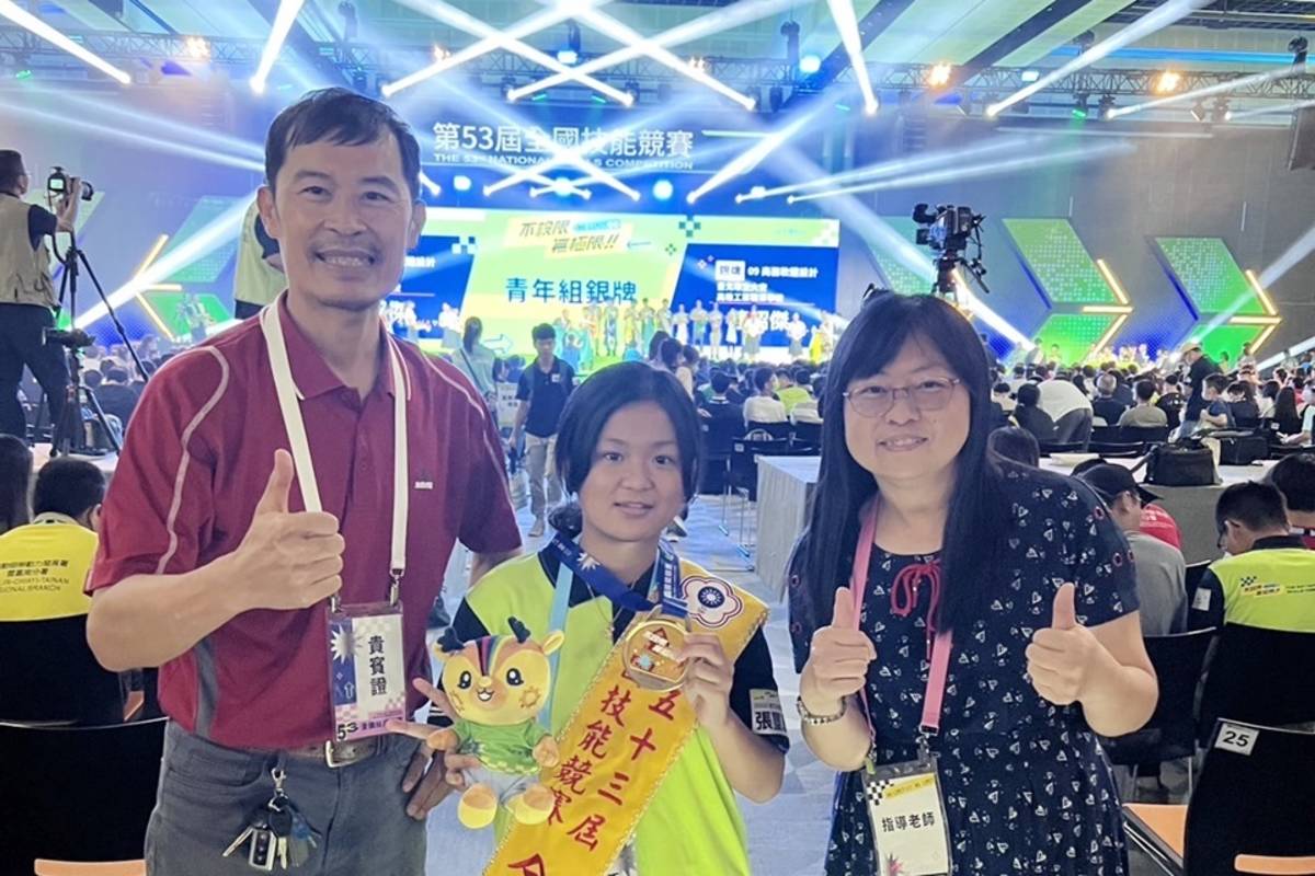臺東縣大武國中學生張璽恩參加第53屆全國技能競賽，獲青少年組「3D數位遊戲藝術」職類金牌。