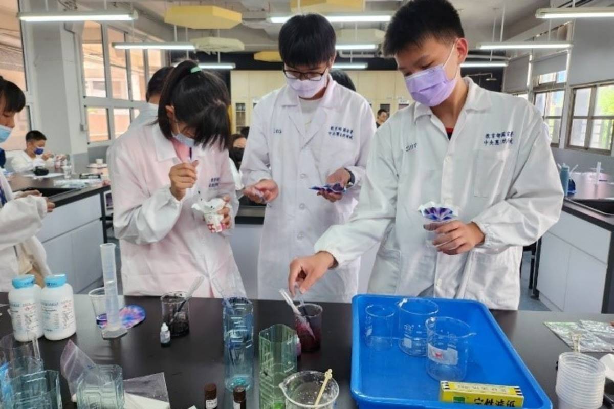 長安國中科學實驗營，引領學生發現科學樂趣