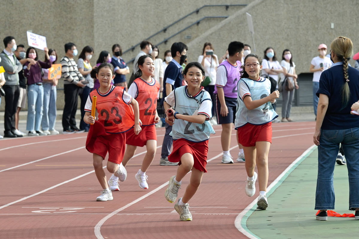 靜心高中鼓勵孩子培養對運動的熱愛