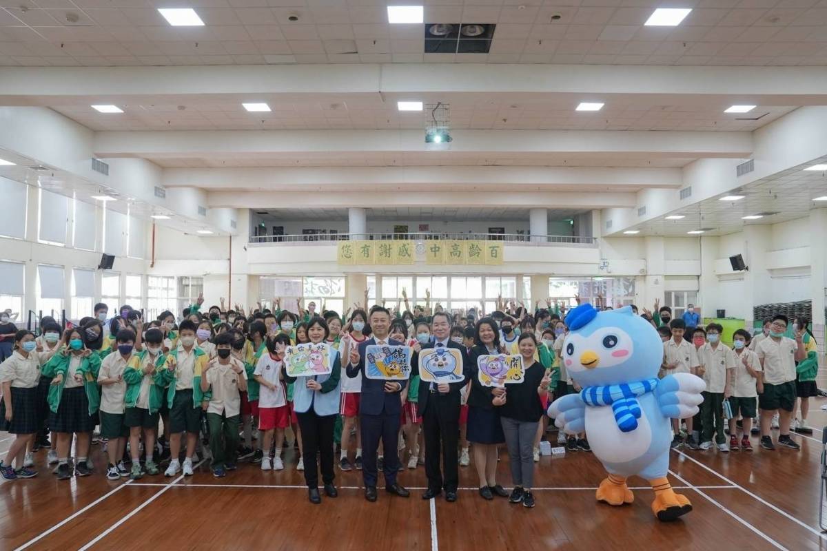 外交部領事事務局今天(23號)臺北市百齡高中國中部舉辦第一場「深入校園-旅外安全宣導」