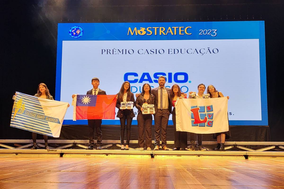 林郁軒同學參加巴西科展獲特別獎科學期刊獎、卡西歐教育獎 (科教館提供)