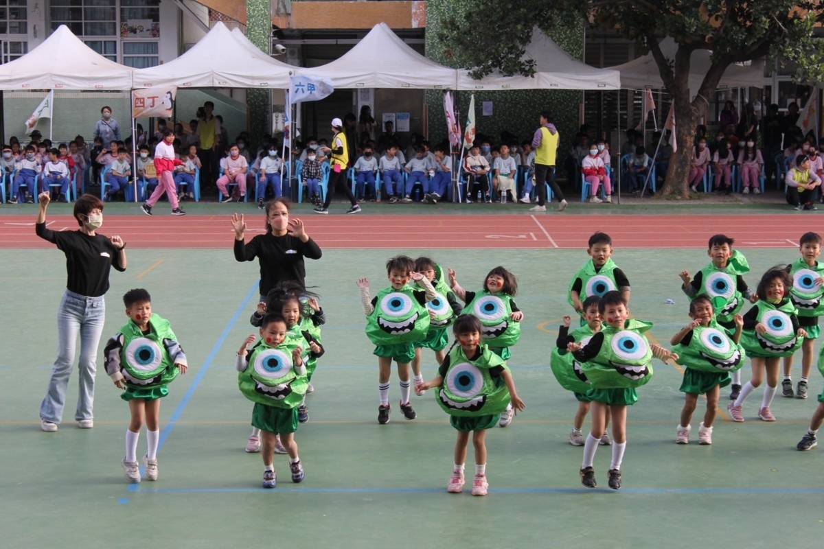 臺東縣馬蘭國小附設幼兒園帶來可愛的大眼怪律動