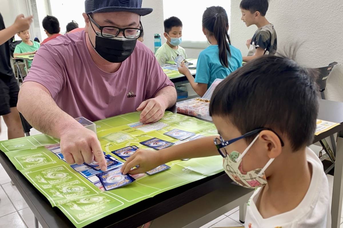臺東縣救國團規劃冬令兒童營隊，帶領學童體驗桌遊魅力。