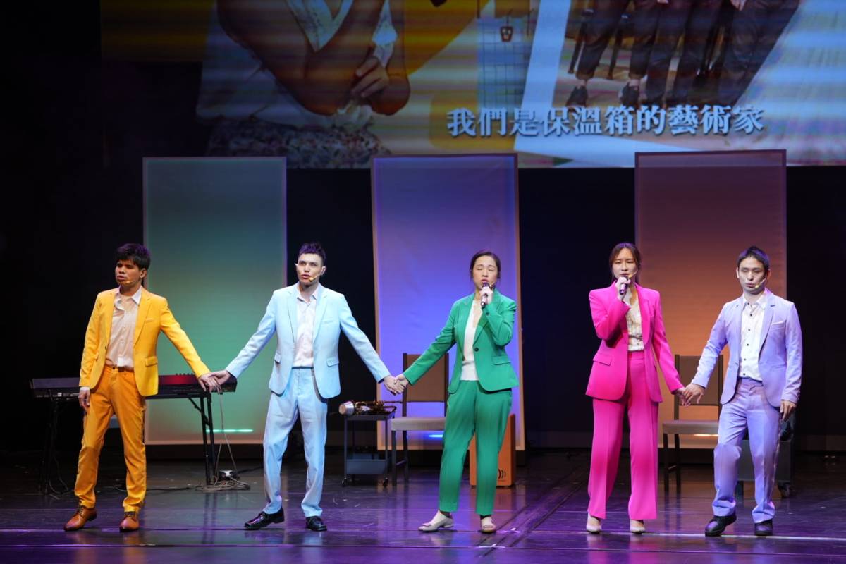 《保溫箱的藝術家》演員(左起)左起劉子瑜、陳威辰、江尉綺、王嬿甯、陸羿丞