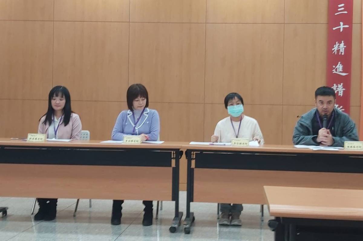 高中英文老師分析學測英文命題內容。