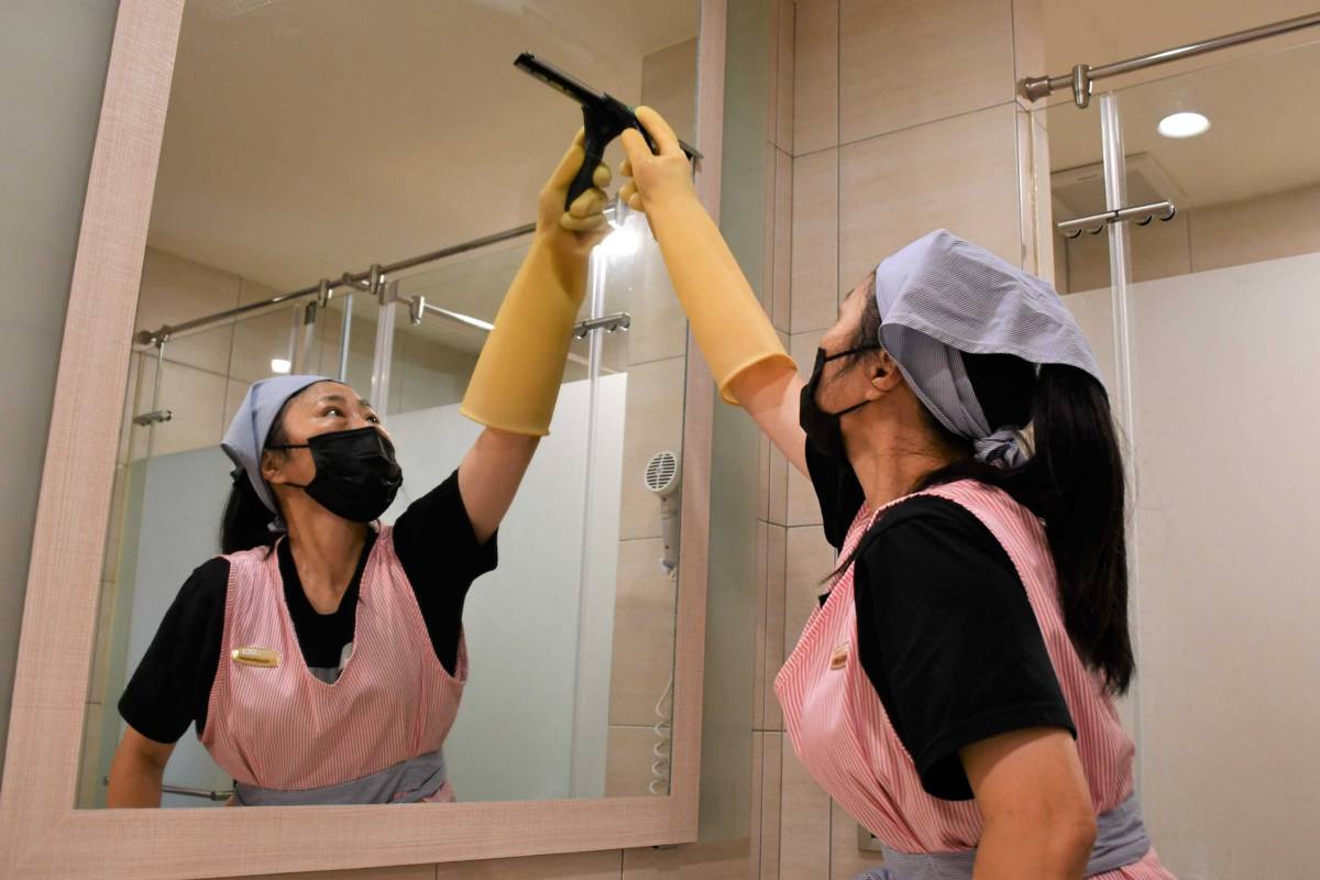 小迦姐目前與嘉義市多家知名飯店合作房務清潔，也穩定接洽多筆居家打掃，經濟上有了大幅度的改善。