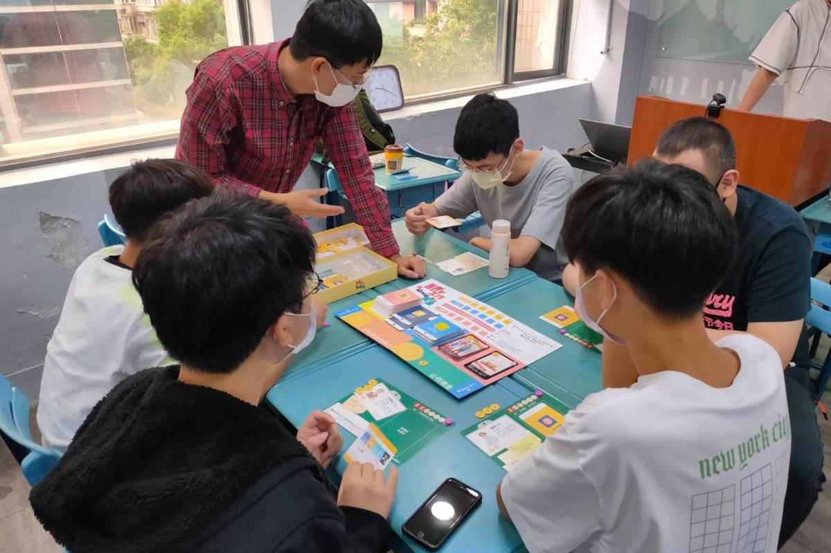 臺北市勞動局開發勞動權益桌遊，將勞動教育扎根校園