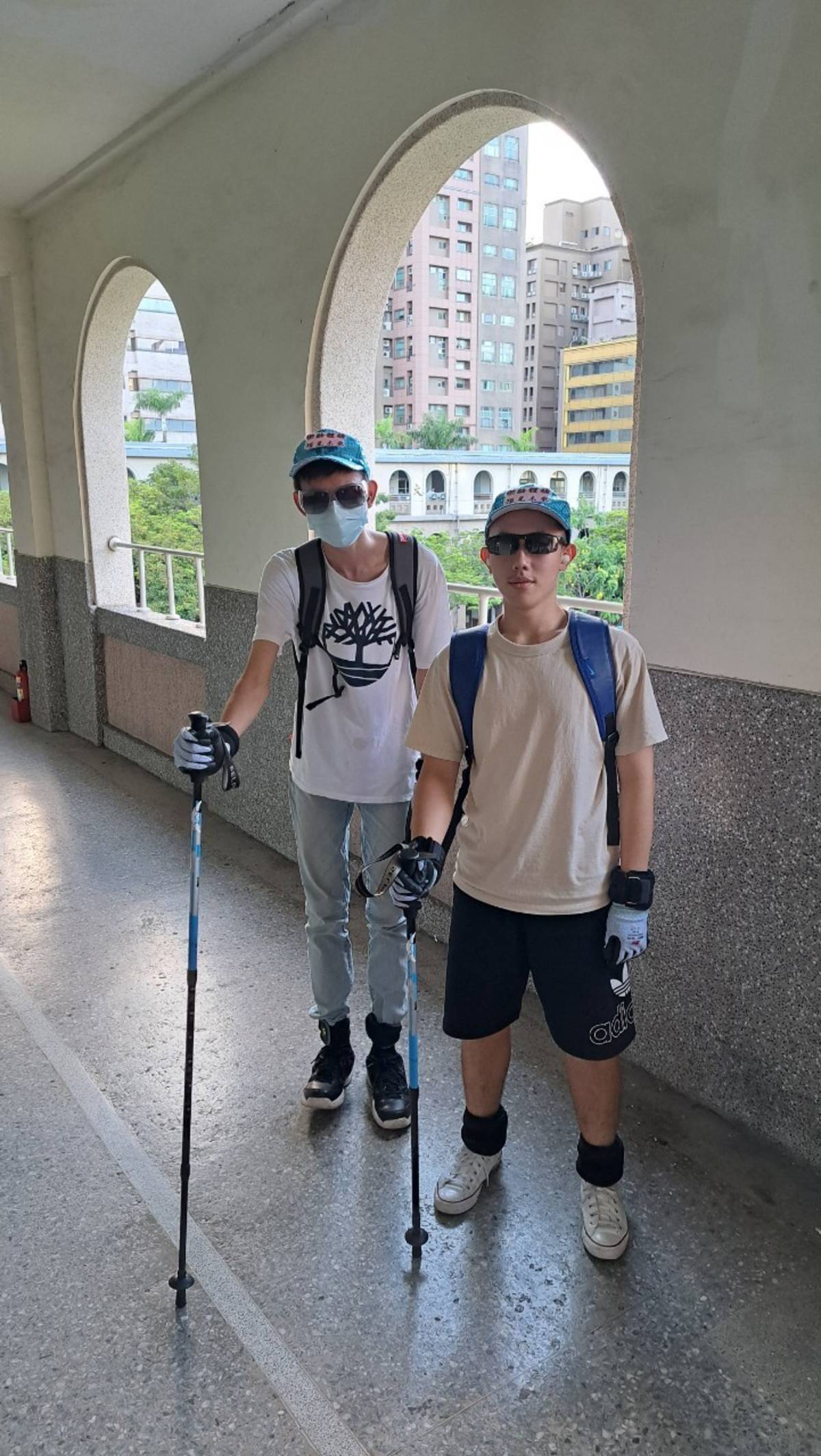 關注良好健康與福祉的「樂活詮亮小隊」，在壯遊前設計老化體驗裝備