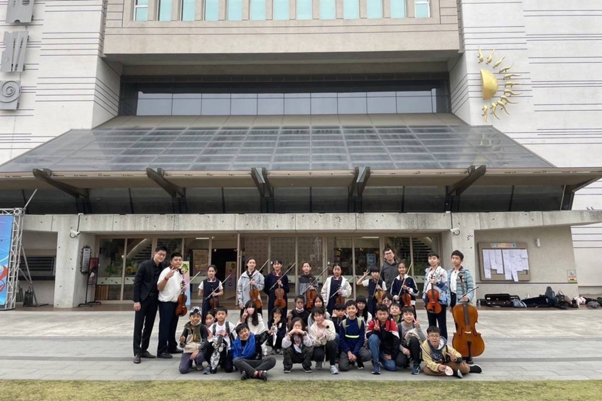 臺東縣馬蘭國小參加112學年度全國音樂比賽南區決賽，榮獲國小弦樂合奏A組、打擊樂合奏國小組雙料「優等」。