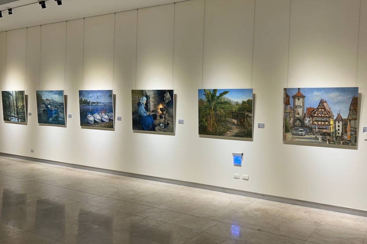 藝術家游進賢這次在彰化縣立美術館展出60件油畫作品(圖片來源：彰化縣文化局提供)