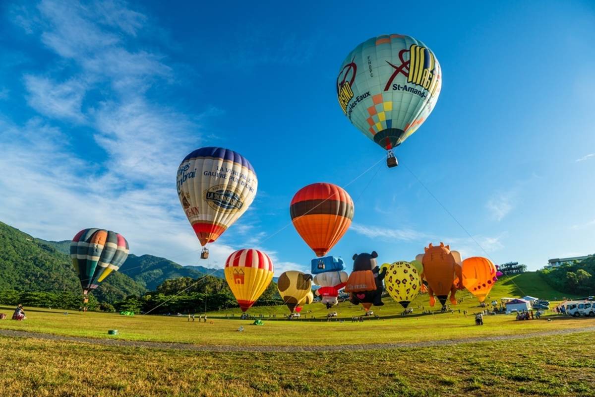 「2024臺灣國際熱氣球嘉年華」，即將於7月6日至8月19日在鹿野高臺登場。繫留體驗將於15日、22日開放線上預訂。
