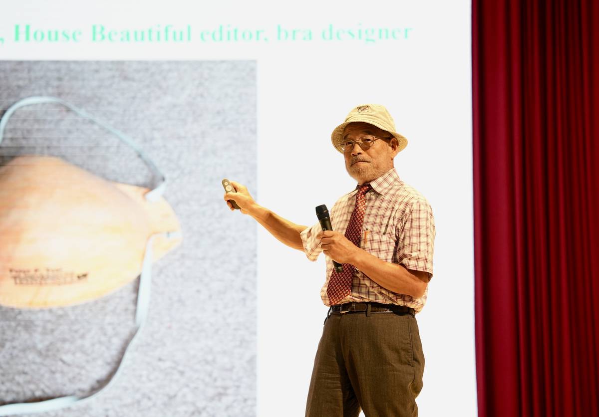 N95口罩核心技術發明人、美國田納西大學榮譽教授蔡秉燚應北科大之邀發表演講。(北科大提供)