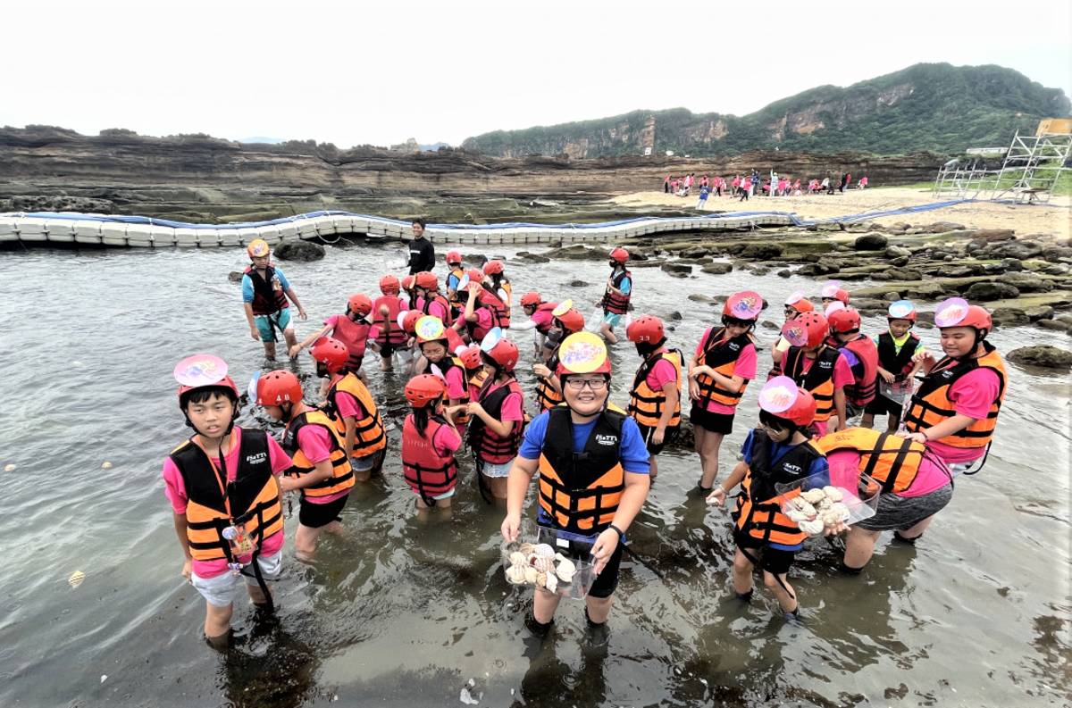 野柳國小辦理海洋教育棲地營造「還寄居蟹一個家」活動