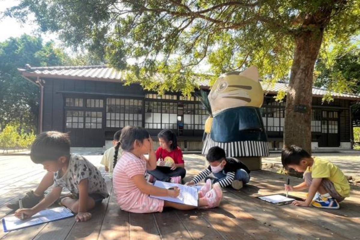 山腳國小學生上課情形