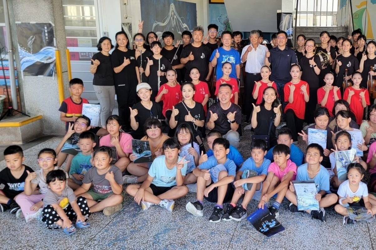 藝術交流零距離 馬公、文光國中聯合展演前進吉貝國小