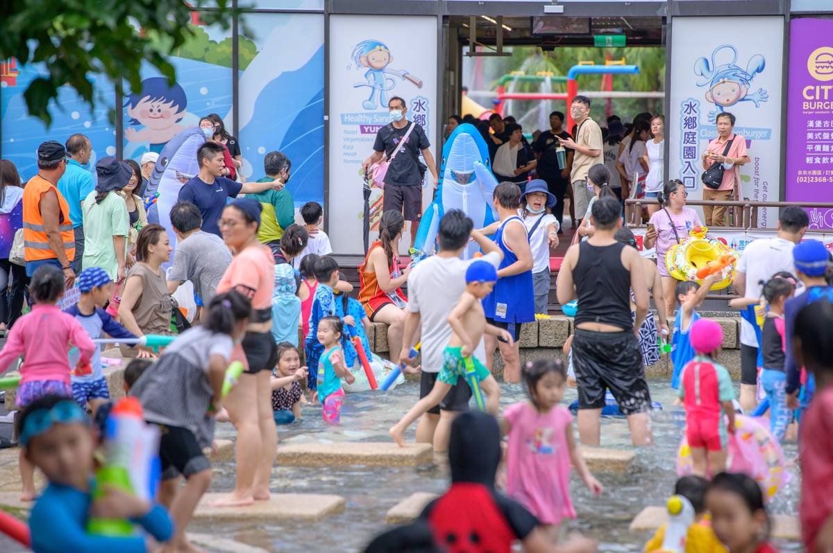 夏日消暑到臺北親水節來玩水
